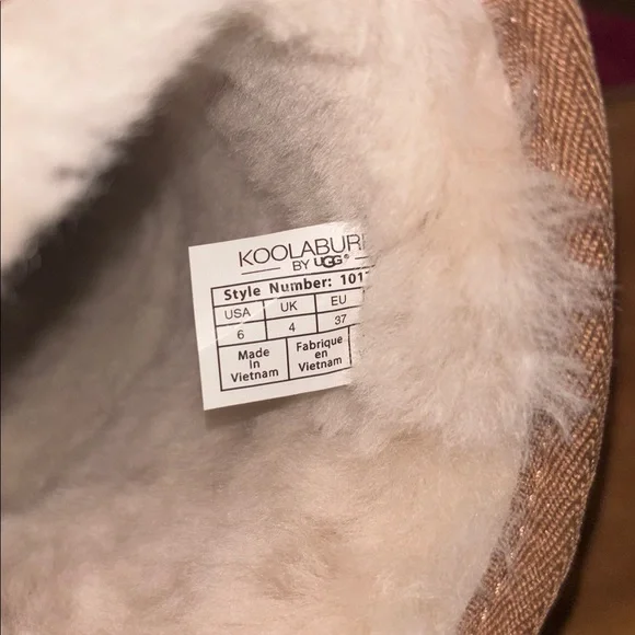 Women’s Koolaburra Chestnut Suede Boots - Picture 6 of 8